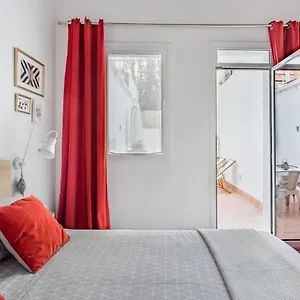 Apartamento Stylish With Terrace For Couple Or Family, Barcelona