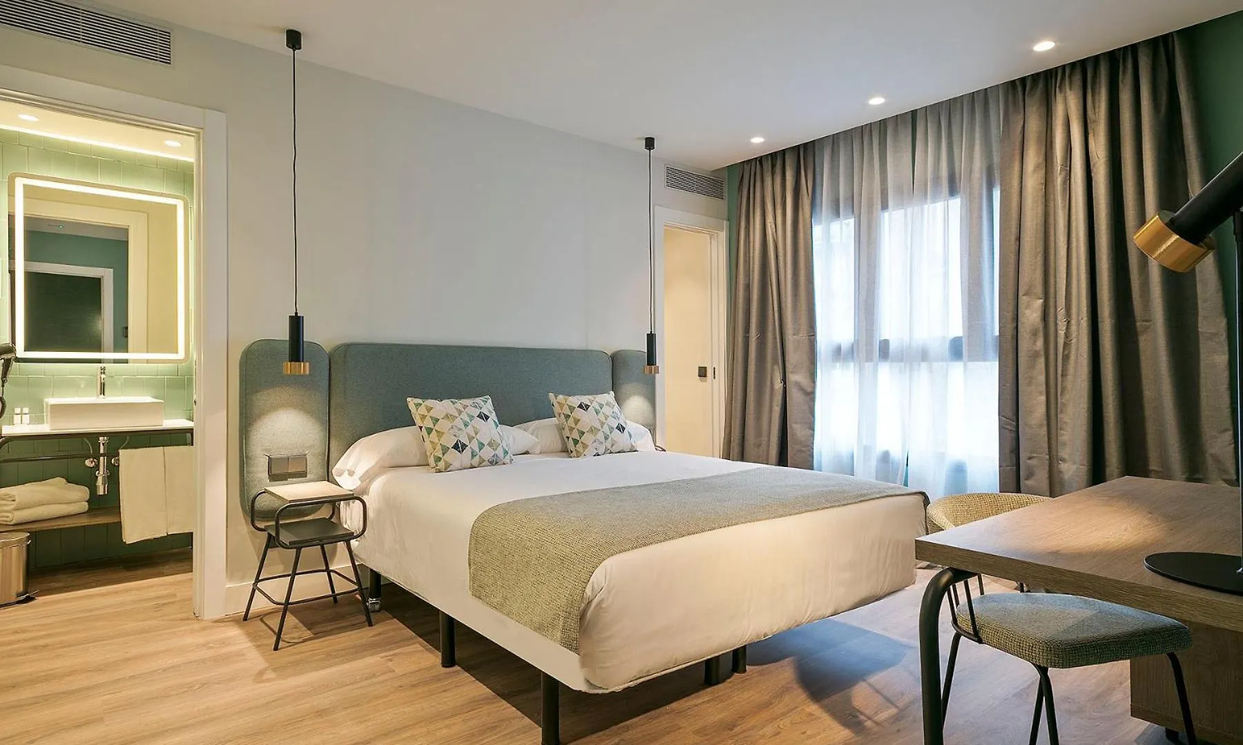 Hotel Via Augusta Barcelona 2*,  Spain